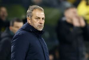 世体：巴萨考虑冬窗引进左脚中卫 加维伤缺创造薪资空间